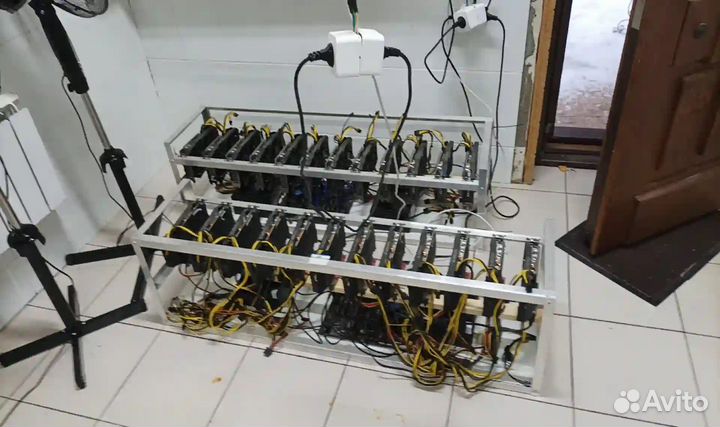 Ферма майнинг 102 карт. RTX 580. Nvidia 1660 super