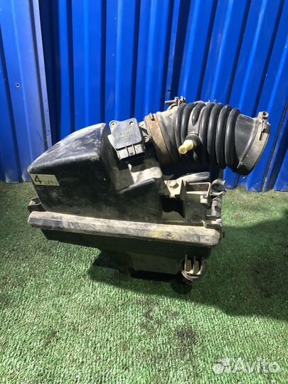 Корпус воздушного фильтра Mazda 3 bk 2.0