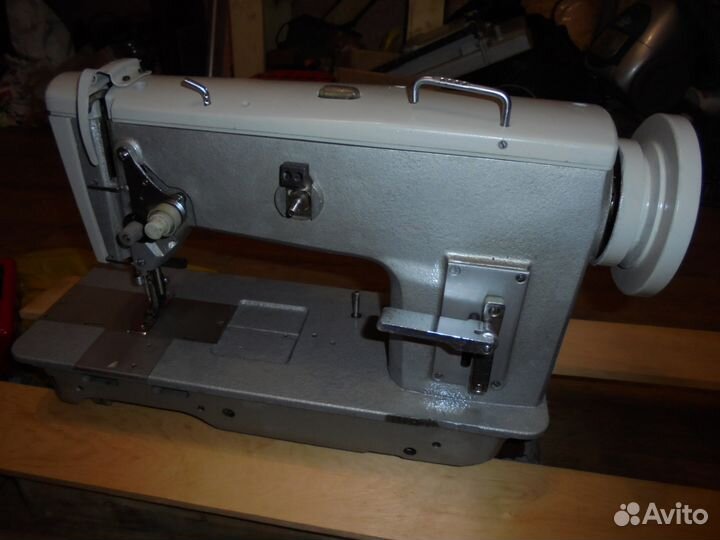 Антикварные промышленные швейные