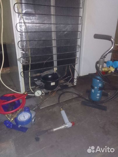 Ремонт бытовых холодильников и морозильников