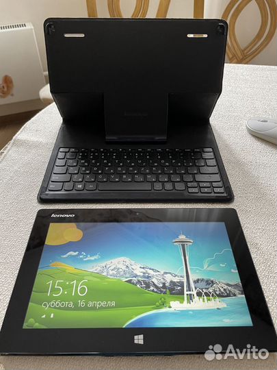 Планшетный компьютер Lenovo IdeaPad Miix10