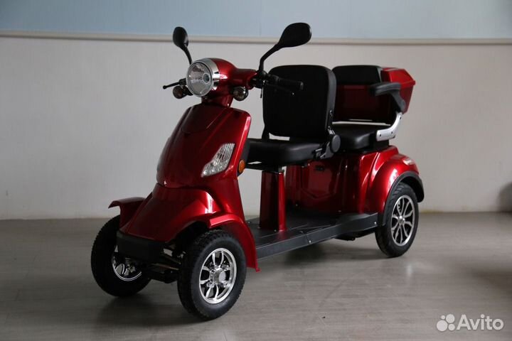 Мобильный двухместный электроскутер ER