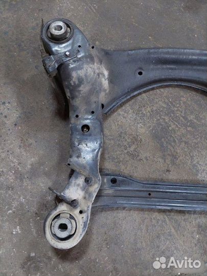 Подрамник Audi A6 C6