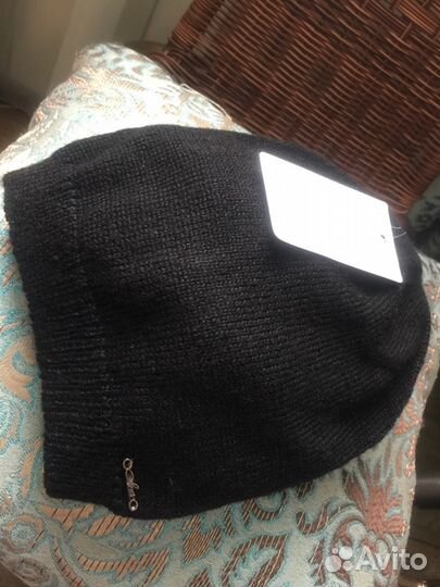 Шапка чёрная женская шерстяная осень весна
