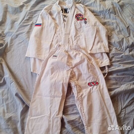 Форма для тхэквондо 140