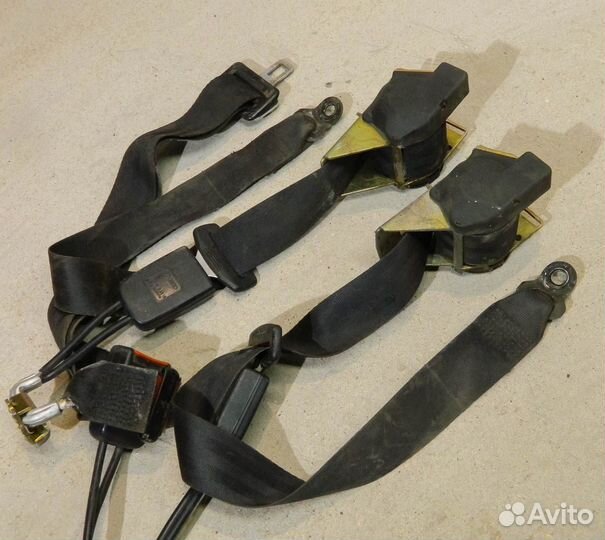 Ремень безопасности задний VW Passat B3 комплект