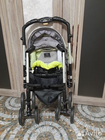 Прогулочная коляска с перекидной ручкой