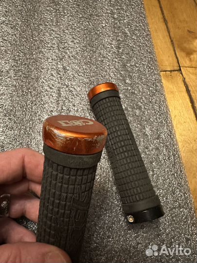 Грипсы Lizard Skins Peaty с барэндами Colt