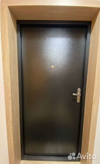Дверь входная металлическая бу