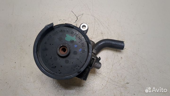 Гур Mercedes E W212, 2011