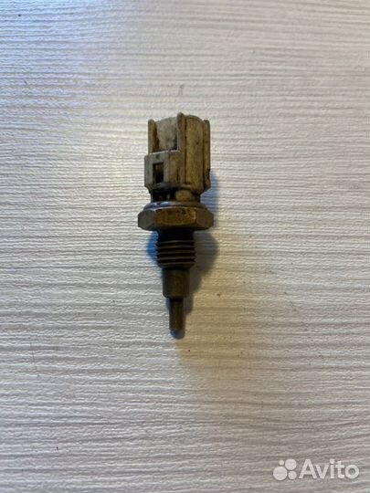 Датчик температуры Toyota Rav 4