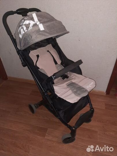 Коляска чемодан (удобна для перелетов)