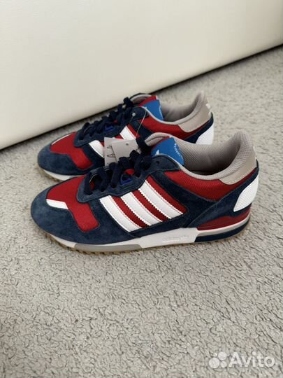 Кроссовки adidas zx 700 жен