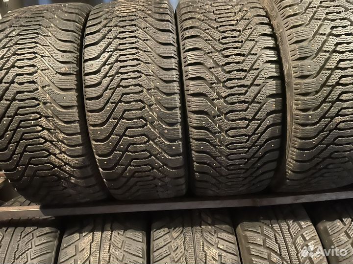 Goodyear UltraGrip 500 225/40 R18