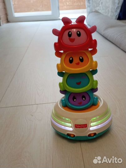 Музыкальная колонка пирамидка Fisher Price