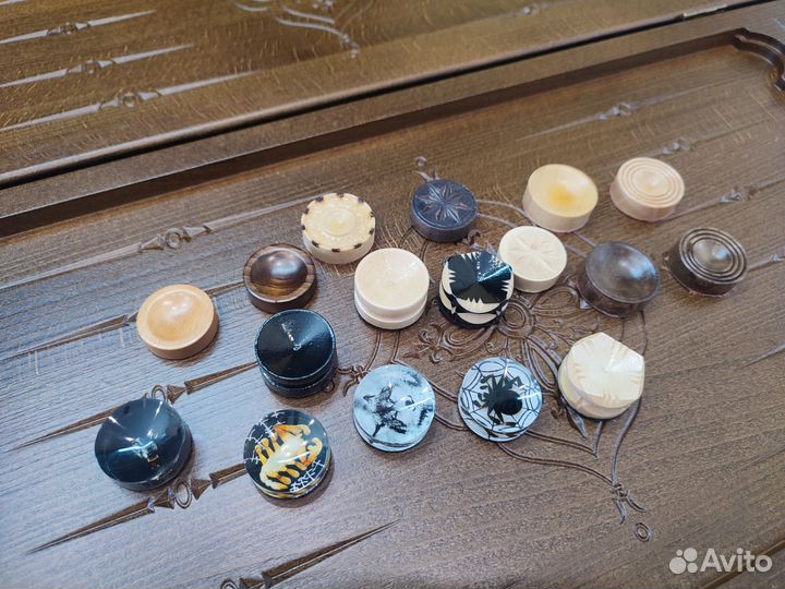 Фишки разные