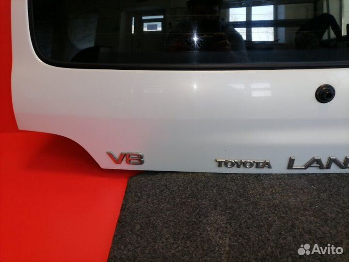 Дверь багажника Toyota Land Cruiser