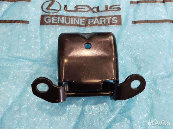 Петля заднего борта Lexus Lx 570, Lx 450d