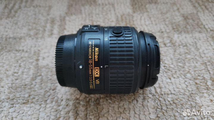 Объектив Nikon 18-55mm f/3.5-5.6G II AF-S VR DX