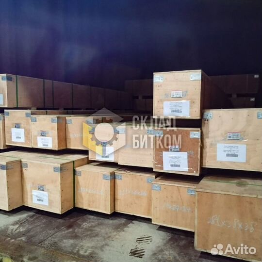 Гидроцилиндр рукояти Volvo EC700C VOE14587748