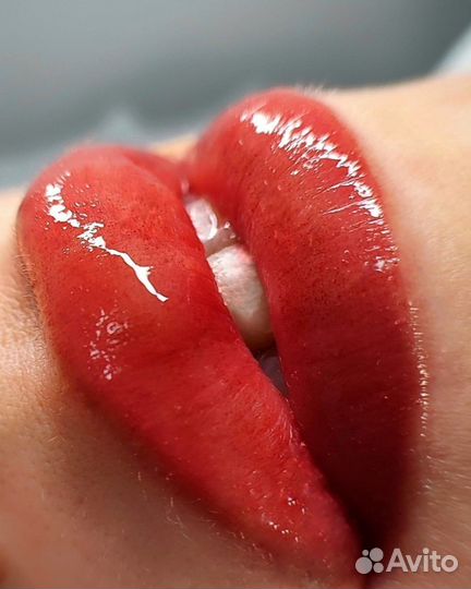 Перманентный макияж бровей, губ и межреснички