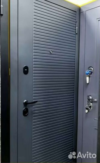 Дверь входная