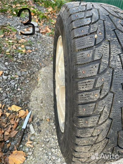 Hankook Winter I'Pike 215/65 R16 98T