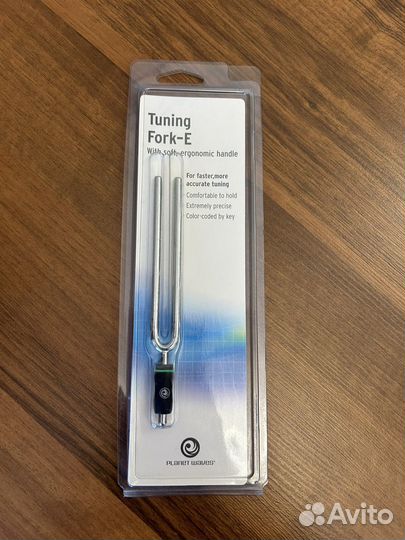 Камертон акустический Planet Waves строя Ми (E)