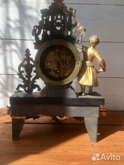 Антикварные часы