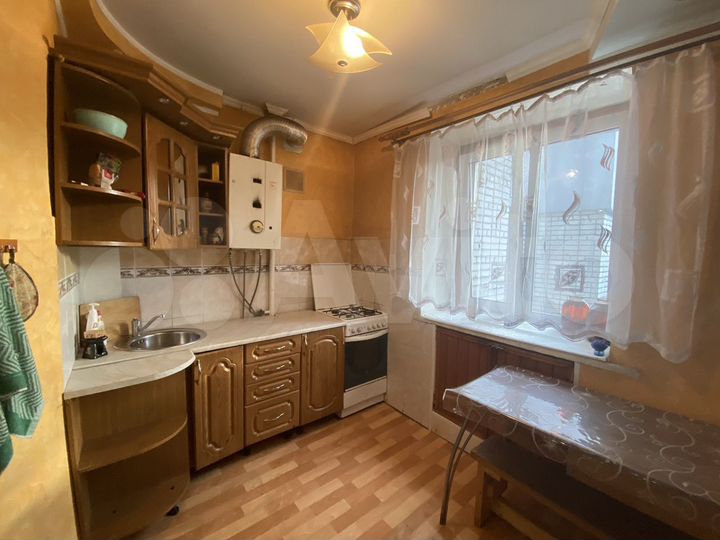 3-к. квартира, 60 м², 3/5 эт.