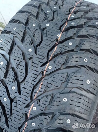 Nokian Tyres Hakkapeliitta 9 SUV 275/50 R21 113T