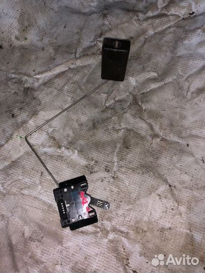 Датчик уровня топлива Suzuki SX4 (SX4 Classic) I