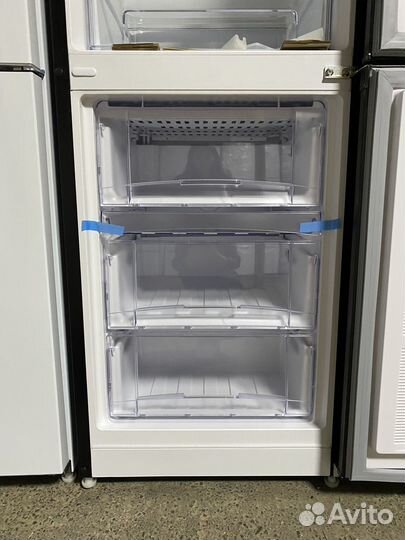 Холодильник двухкамерный новый