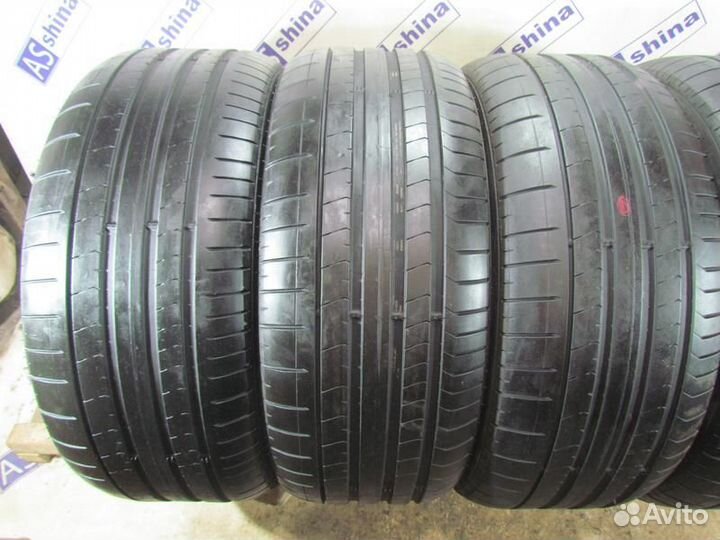 Pirelli P Zero PZ4 285/40 R22 97P