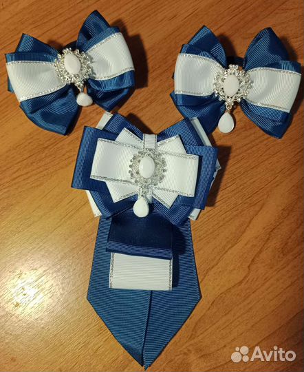 Школьные банты и галстук