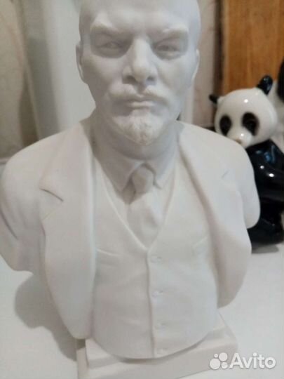 Фарфоровая статуэтка В.И. Ленин лфз СССР