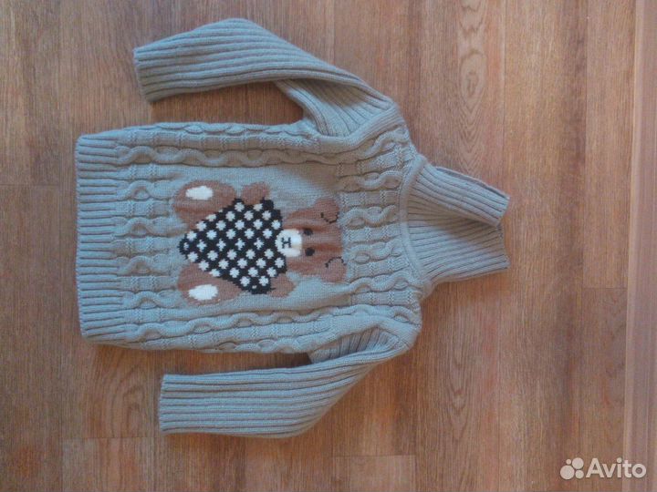 Кофта, халат, комбинезон и пр. на мальчика 3-5 лет