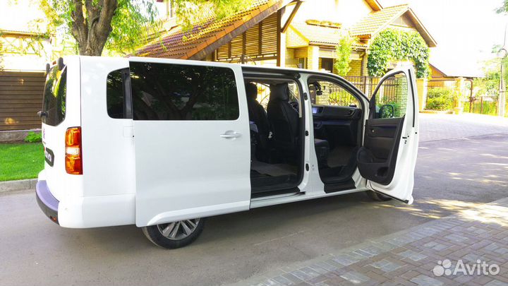 Накладки на пороги Peugeot Traveller (16+) RA