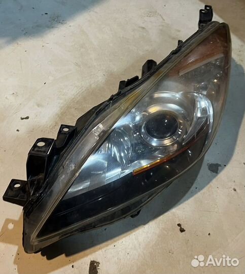 Продам фару левую Мазда 3 BL