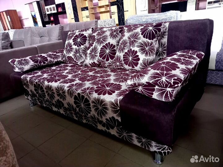 Диван-софа яркий