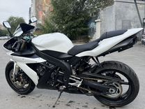 Yamaha YZF R1