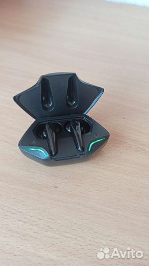 Беспроводные bluetooth наушники TWS