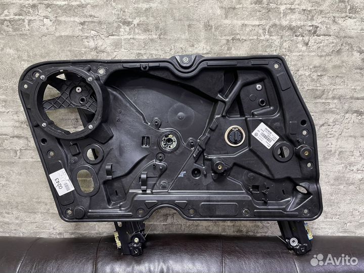 Стеклоподъемник передний левый Фольксваген Гольф 6