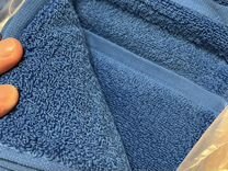 Новые синие махровые полотенца