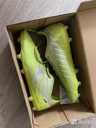 Футбольные бутсы demix