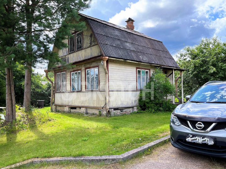 Дом 54 м² на участке 8,4 сот.