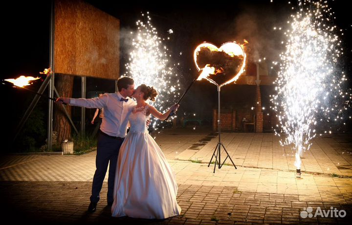 Тяжёлый дым и пиротехническое шоу