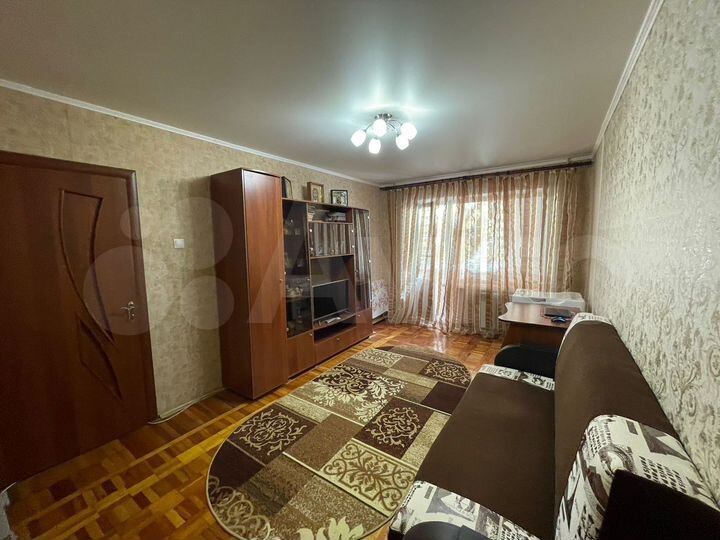 2-к. квартира, 45 м², 1/9 эт.