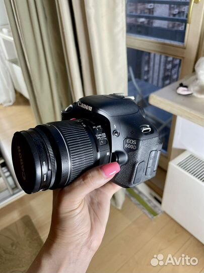 Зеркальный фотоаппарат canon 600d