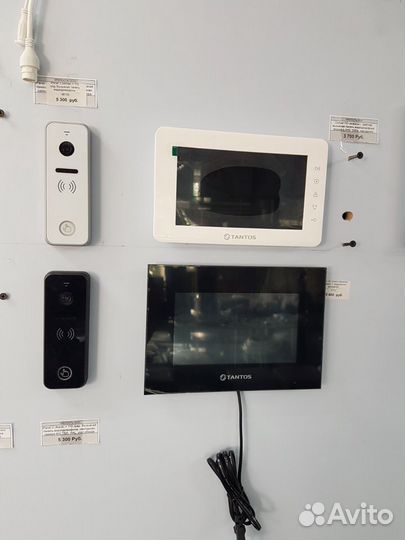 Видеодомофоны и комплектующие к ним